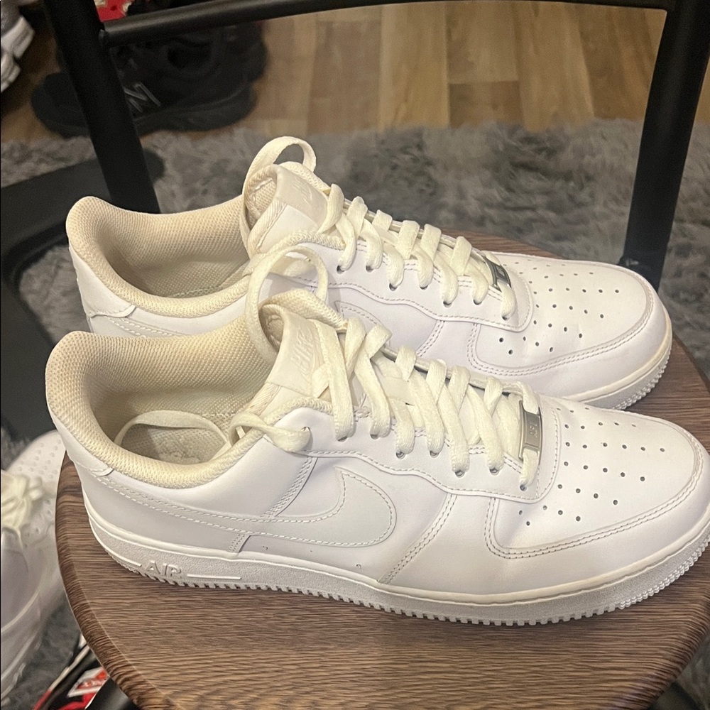 Nike Air Force 1 in White and Cream